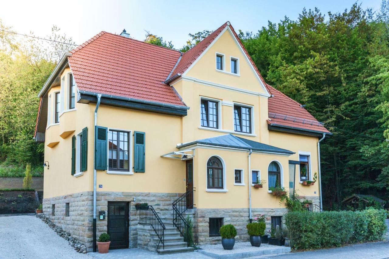 Charming Frieda Apartment *